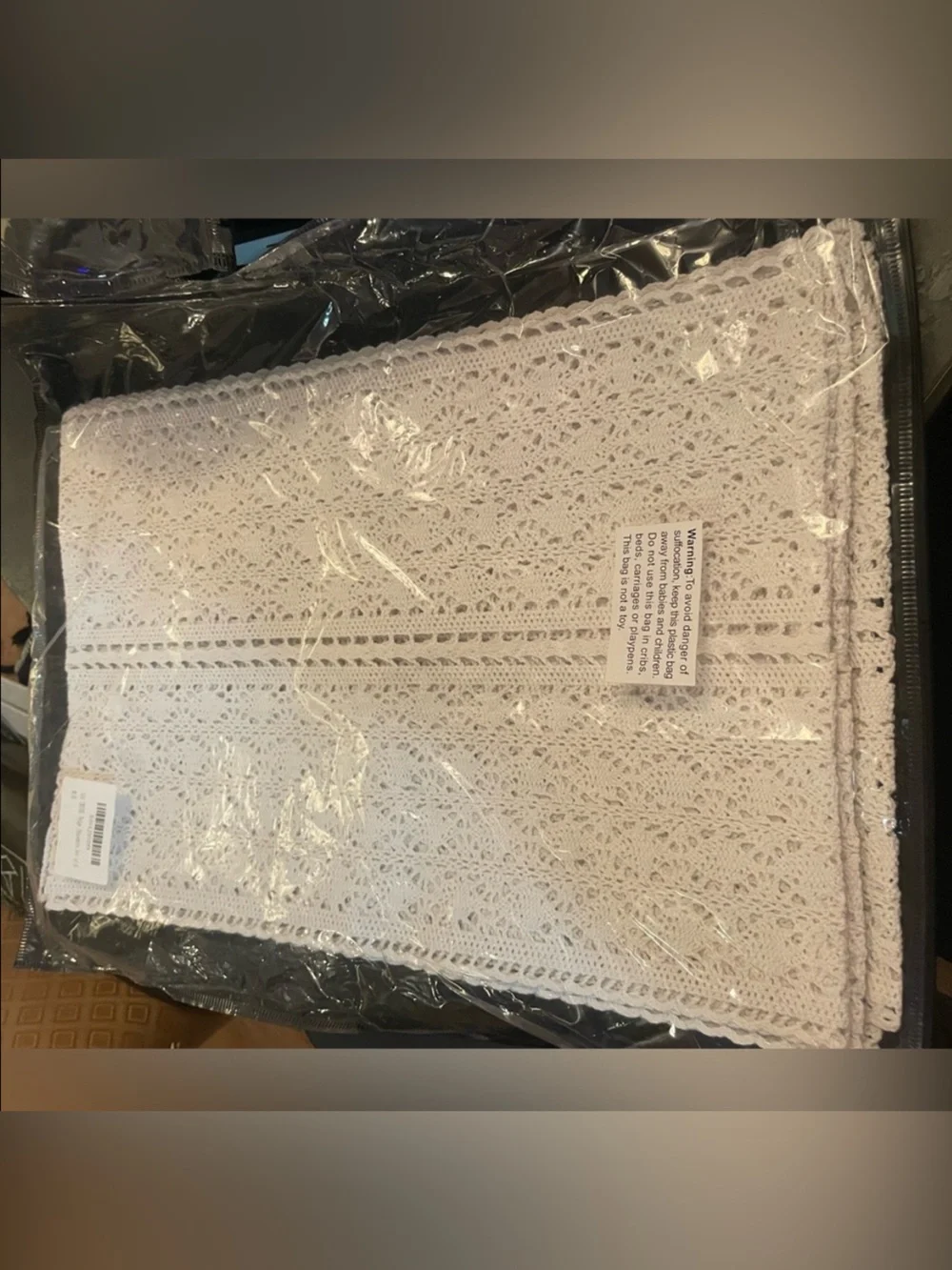 Elegant White Lace placemat Set 4pcs